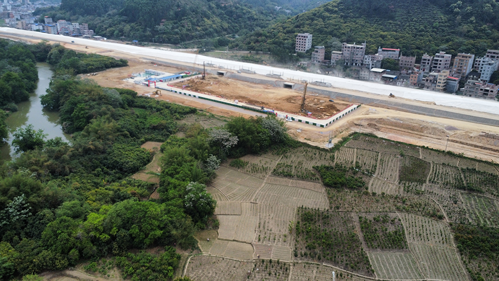 南深铁路岑溪东站站前广场及配套基础设施建设项目